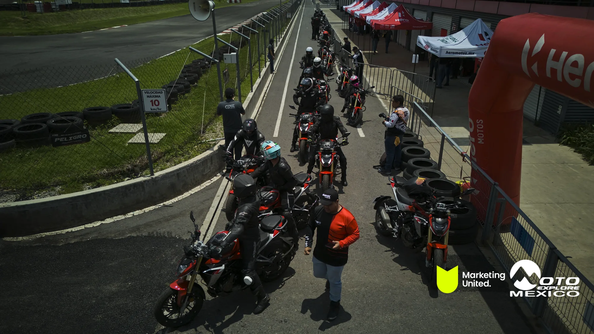 HUNK TRACKDAY 422
